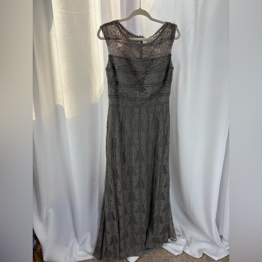 Jasmine Bridal Long Lace With Train Mother Of Bride Dress - Gray - Size 14